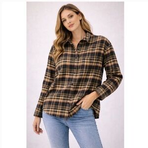 47. Everlane $98 the Boxy Flannel Shirt in Plaid